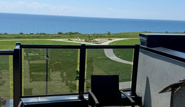 Welcome to lake breeze water view.nWake up to breathe taking lake view.