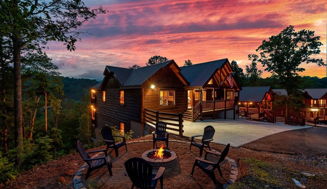 Welcome to Laughing Fox Private Pool and Lodge!
