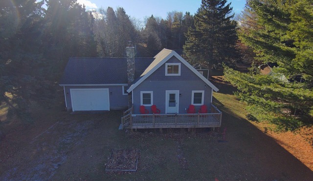 Welcome to Le Chalet in Grand Marais - walking distance to Lake Superior & more!