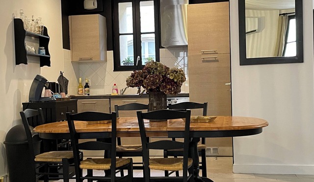 Welcome to Le Trois Six Very nice air-conditioned duplex