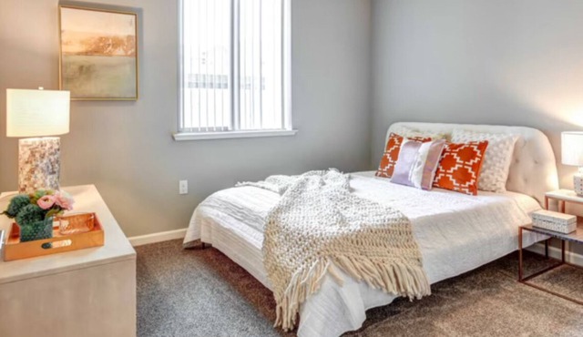 Welcome to Luxe’s Exquisite Luxury Apartment