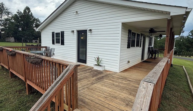 Welcome to Mountain View Farmhouse, your cozy retreat in Pinnacle, NC.