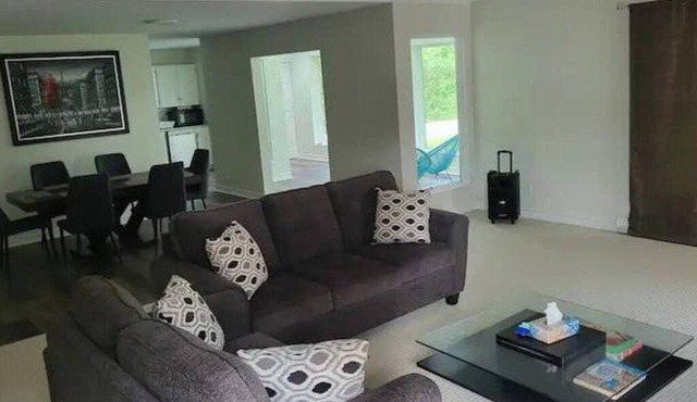 Welcome to Muskoka Bliss – your idyllic vacation rental home in Gravenhurst, Ontario