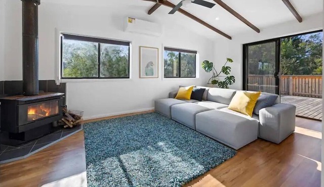 Welcome to our charming & newly-renovated property in the town of Loch Sport!