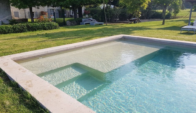 WELCOME to our cottage. 5 PERS. In the Dromoise campaign. With a pool.