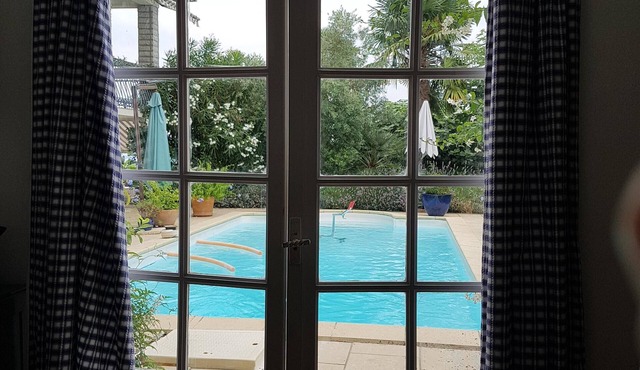 Welcome to our house with swimming pool facing south facing the Pyrenees.