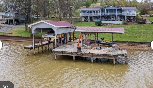 Welcome to our lake house on the beautiful Hiwassee River!