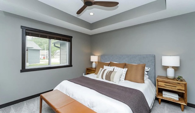 Welcome to our modern and stylish 4 bedrooms in Rochester.