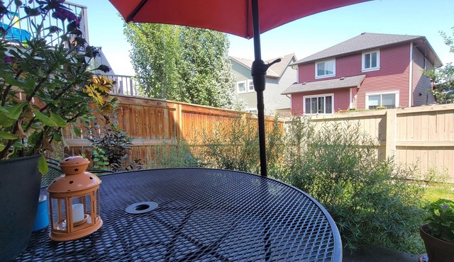 Welcome to our pet friendly suite close to the mountains and nature