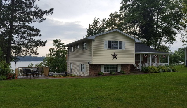 Welcome to our Prairie shores property on the chain of lakes in beautiful Chetek