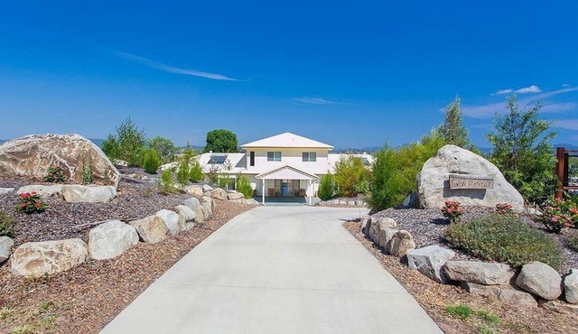 Welcome to our sanctuary Tivoli Retreat: Where Body, Mind & Spirit Find Bliss!