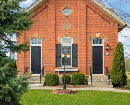 Welcome to our Sweet Little Retreat!