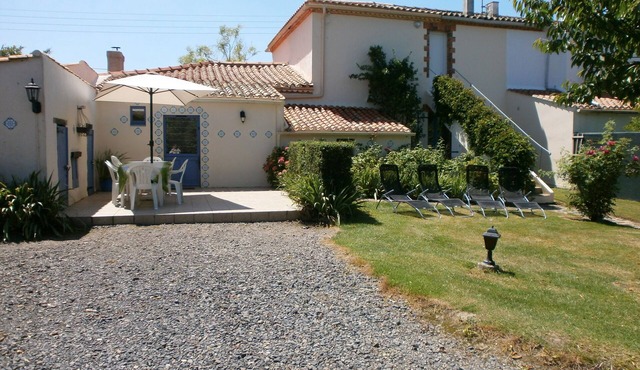 WELCOME TO OUR VENDEAN RESIDENCE, 10 MIN FROM THE BEACH, CLASSIFIED 3 STARS