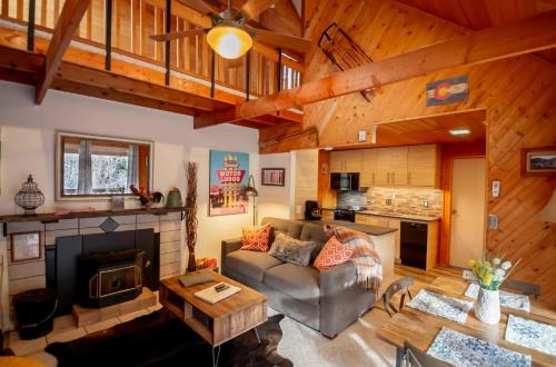 Welcome to Rocky Top Cabins A & B- Basecamp for your adventures!
