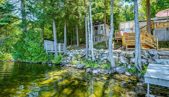 Welcome to Salerno Lake Cottage! a beautiful view of the lake!