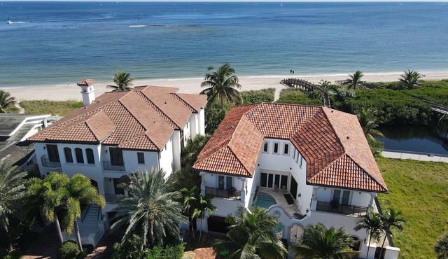 Welcome to Sandy Bridge Luxury Beachfront Home