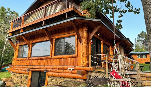 Welcome to Shangri-Lodge.! Your 2 cabin retreat on a family friendly lake.