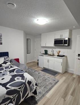 Welcome to Snug Spot - Cozy Studio in The Greens
