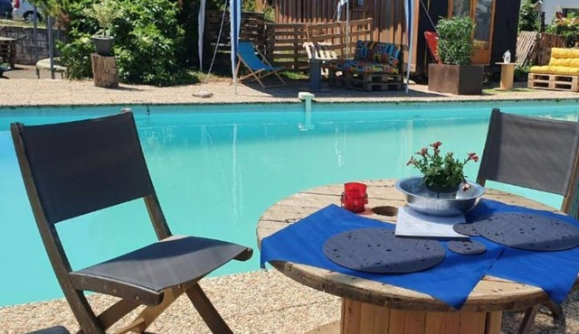 Welcome to stay at "Villa Perran Residence" " lake Geneva shoreline"