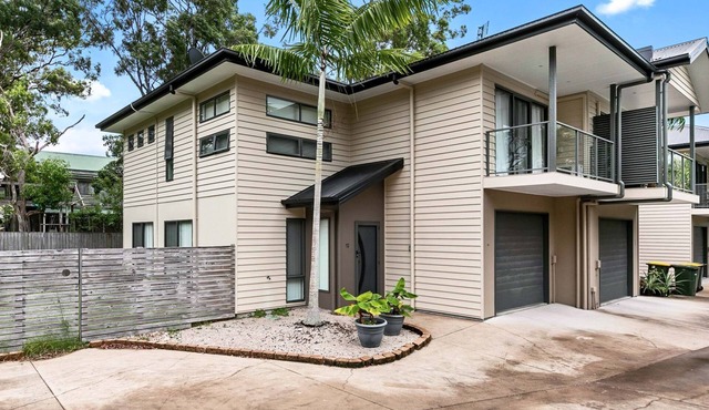 Welcome to Stars on Torquay