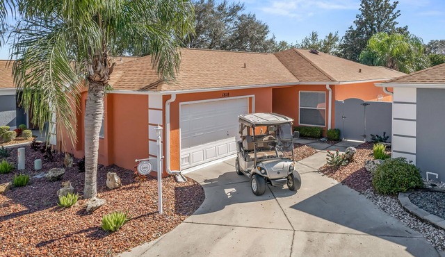 Welcome to Tee Off Villa - Beautiful 2 Bd/2 Ba on Golf Course w/Cart & Hot Tub