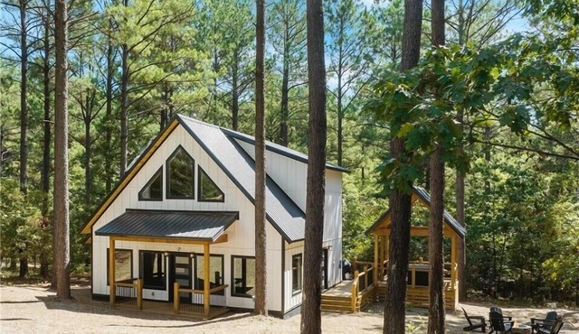 Welcome to the Boujee Bungalow