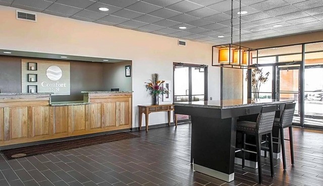 Welcome to the Comfort Inn hotel in Las Vegas New Mexico .