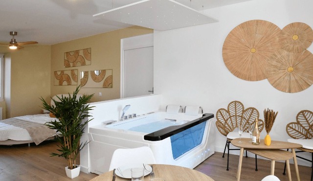 Welcome to the" Domaine des étoiles" Enjoy a moment of escape and fun!