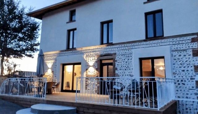 Welcome to the" Domaine des étoiles" Enjoy a moment of escape and fun!