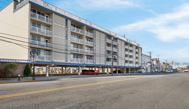 Welcome to the Hall Harbor Condominiums in Stone Harbor, NJ