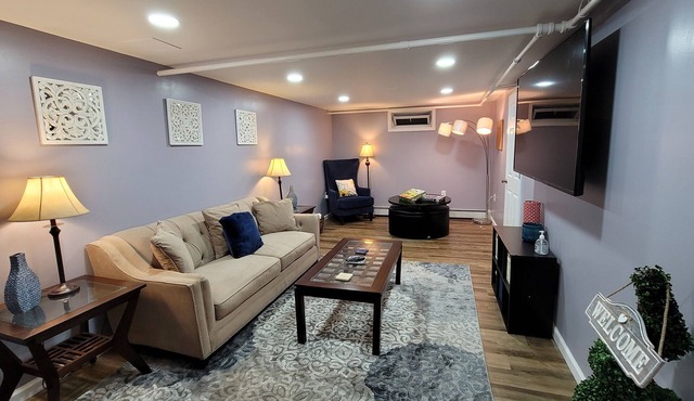 Welcome to the Heart of West Hartford