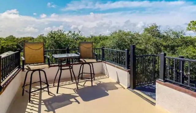 Welcome to the Island!n2 Min Walk 2 Beach 20% Weekly Discount