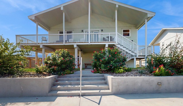 Welcome to The Lazy Bay | Canal Front Home with Boat Dock