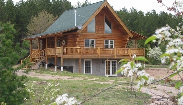Welcome to 'The Log Cab-Inn' - Where Great Memories Are Made