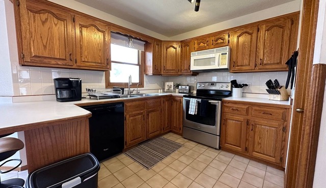 Welcome to The Modern Magnolia! Where convenience and comfort meet.
