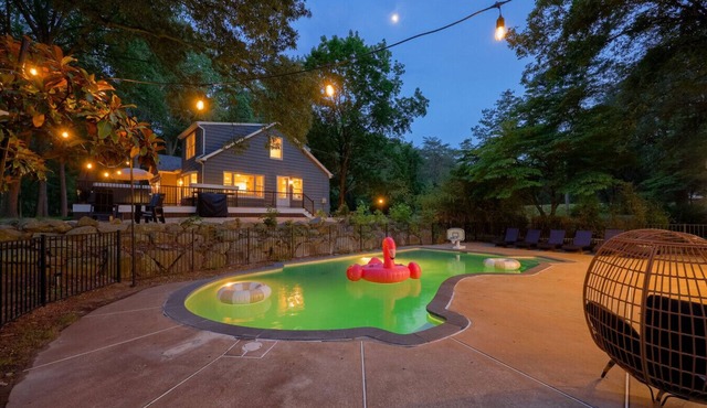 Welcome to the secluded waterfront oasis