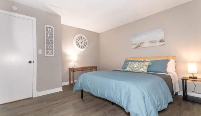 Welcome to the Lakeside Suite! Enjoy!