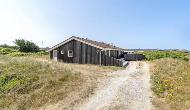 Welcome to this beautiful vacation home, which is just a three-minute walk from one of Denmark's bes