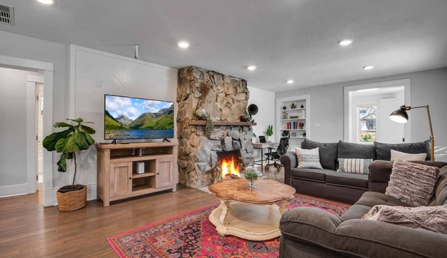 Welcome to this cozy and inviting duplex!