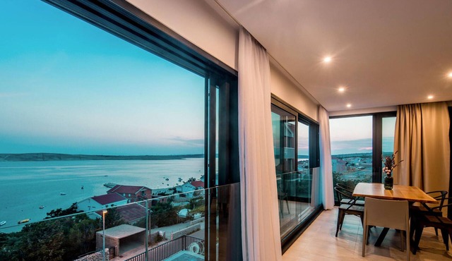 Welcome to this modern and luxurious vacation apartment on the island of Pag.