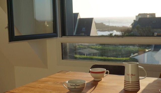 Welcome to Ti Ar Mor, a breathtaking view of the sea