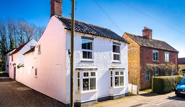 Welcome to Truwell, a homely cottage with exposed beams and character features combined with modern