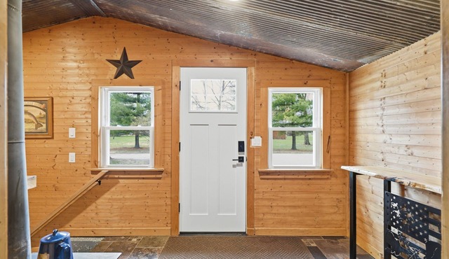 Welcome to Turkey Ridge Cabin Sitting on 12 Acres in Cedar Falls, IA
