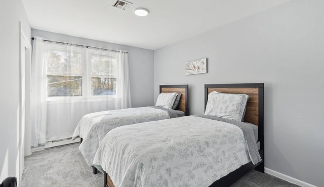 Welcome to Your Perfect Getaway! Close to Wilmington, Newark, and Philadelphia!