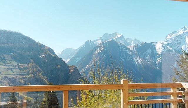 Welcome to White Combs Mountain Lodge , 5 stars, spa, close to lifts and village