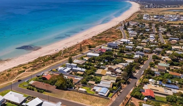 Welcome to Your Ultimate Beachside Escape