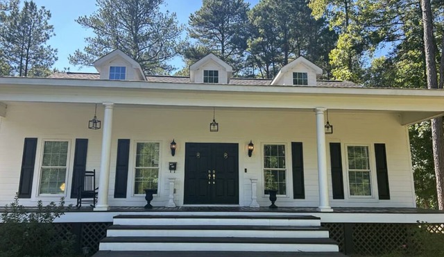 Welcome to Your Charming Retreat in Plainville, Georgia