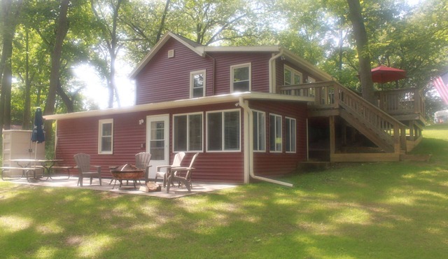 Welcome To Your Home Away From Home. Welcome To Cambridge Lake House.