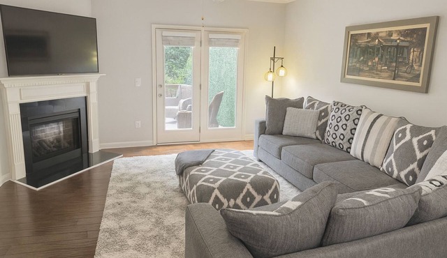 Welcome to Your Lilburn Townhome Retreat – Near Stone Mountain!