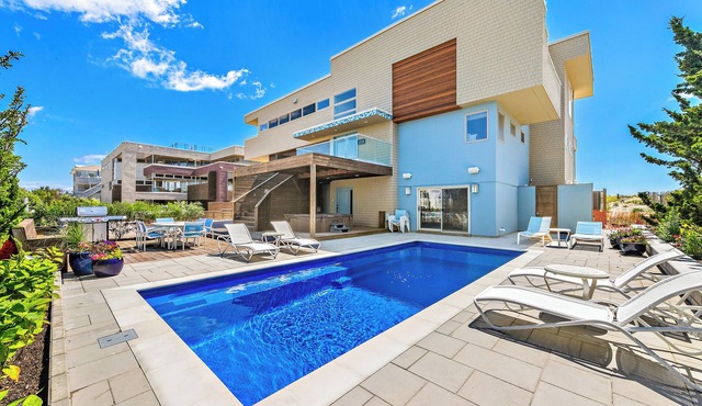 Welcome to your ocean front paradise, 7 beds, 5.5 baths, right on the beach